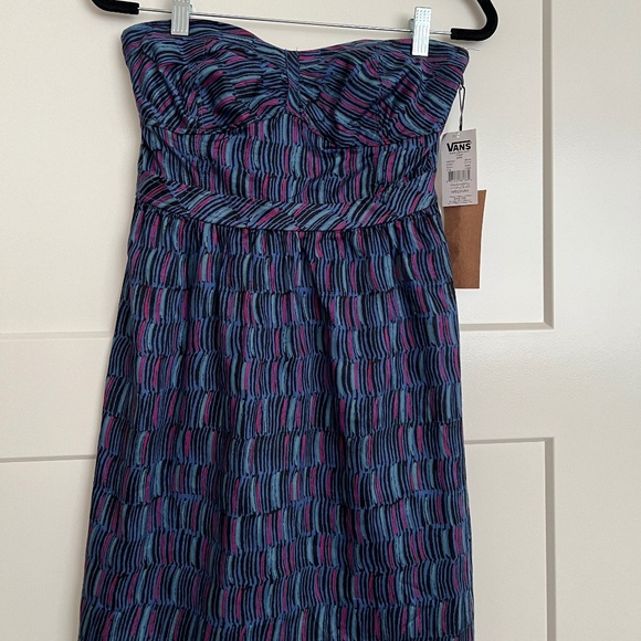 Vans Dress -  Strapless - NWT - Picture 4 of 7
